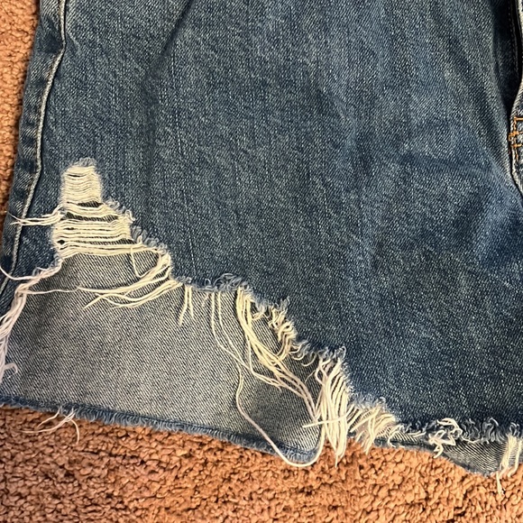 TopShop Distressed Denim Shorts - Picture 3 of 6